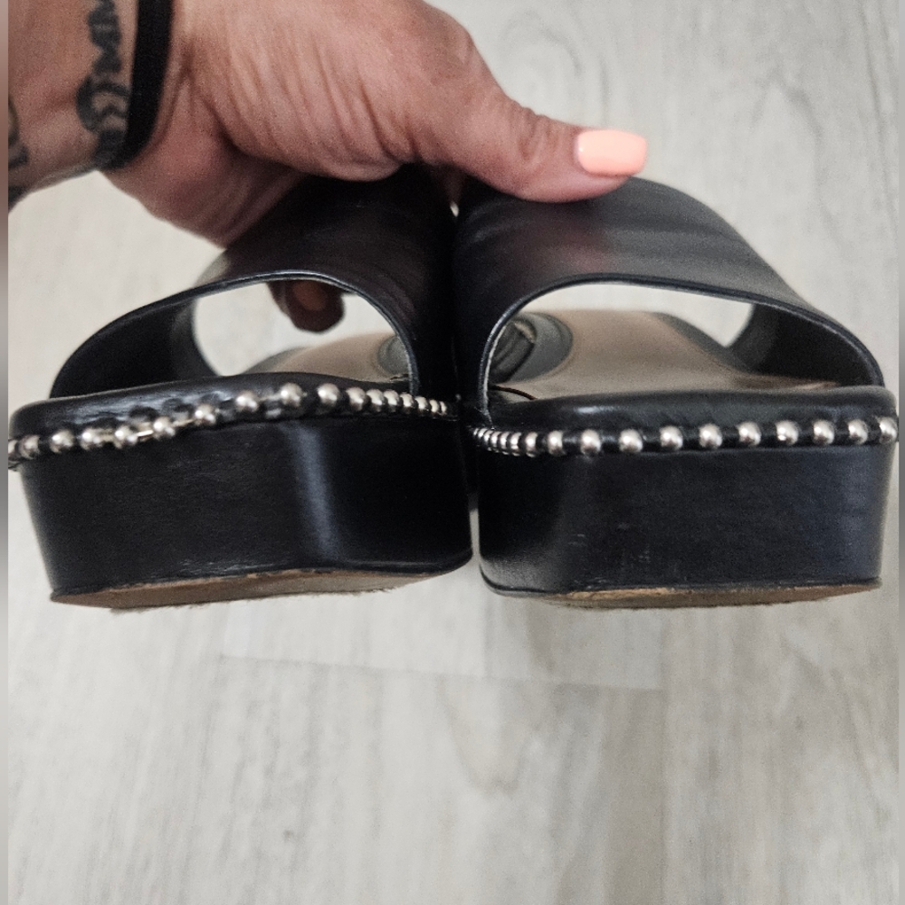 Gianni Bini Black Studded Platform Mules Size 7 - Picture 4 of 10